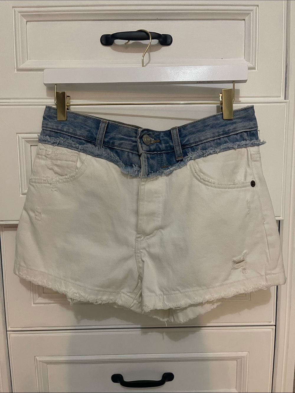 Zara Two-Tone Denim Waistband White Jean Shorts